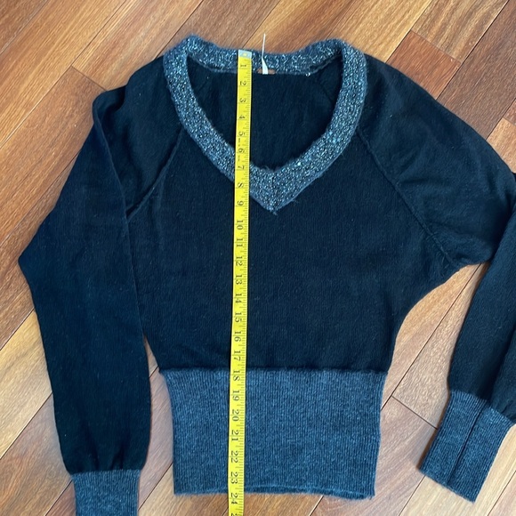 Free People sweater - Picture 8 of 8